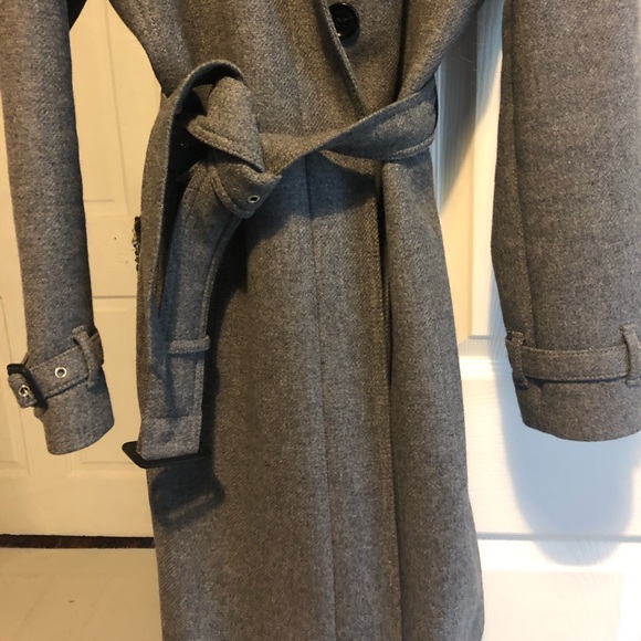Burberry Gibbsmoore Wool Blend Coat - Picture 4 of 8
